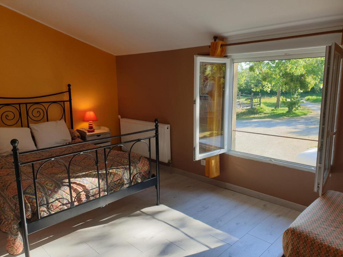 Chambre d'hôte de l'élevage du Lattay Les Hauts-d'Anjou Extérieur photo